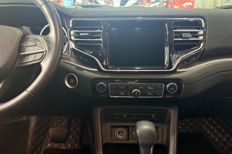 Used Jeep Grand Commander 2022 2.0T Two-Wheel Drive Luxury Version Interior 2