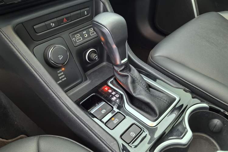 Used Jeep Grand Commander 2022 2.0T Four-Wheel Drive Luxury Edition Interior 7