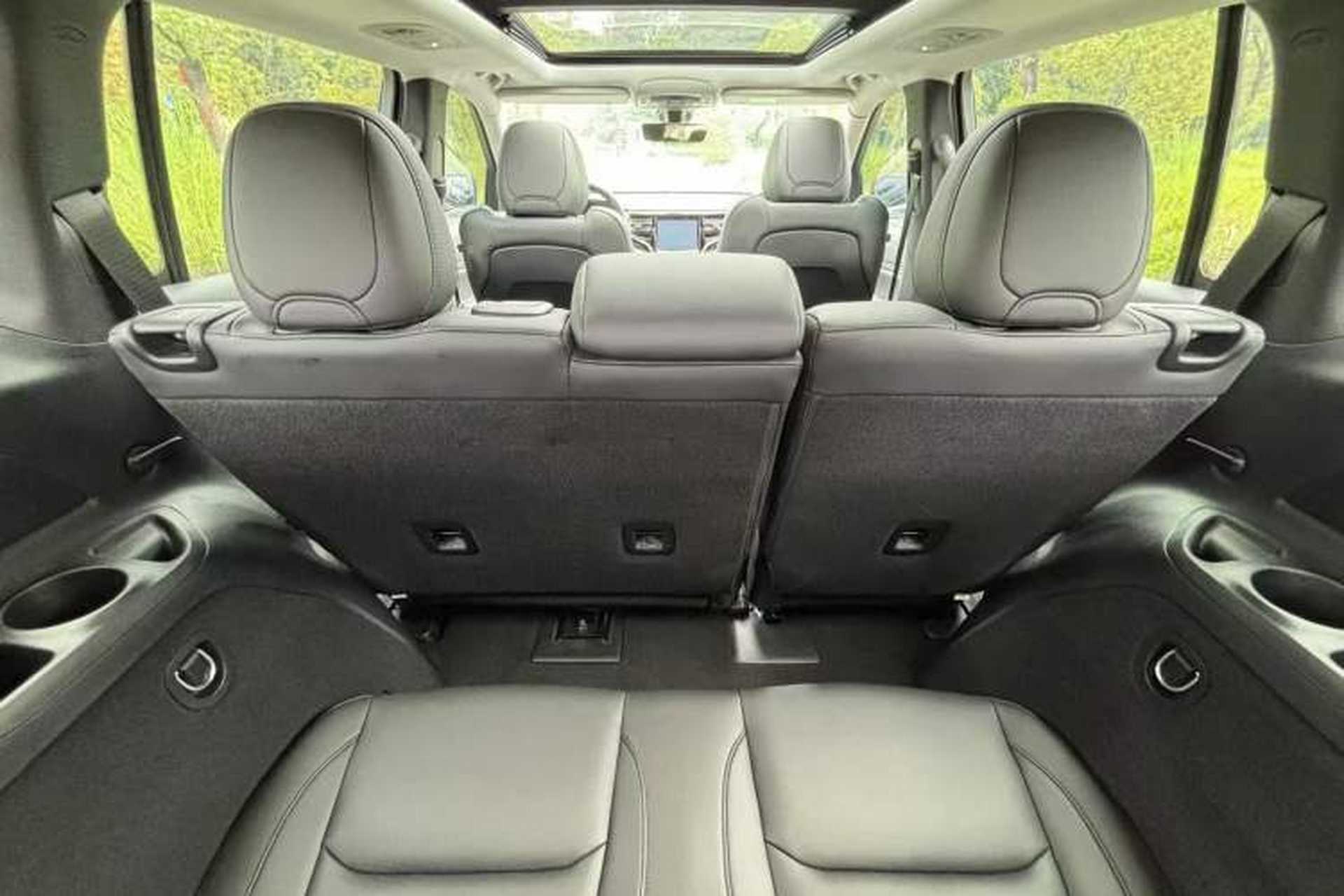 Used Jeep Grand Commander 2022 2.0T Two-Wheel Drive Luxury Version Interior 8