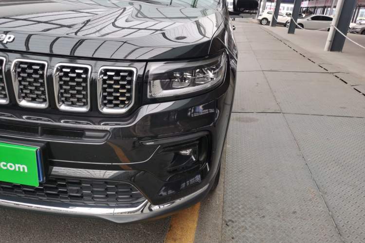 Used Jeep Grand Commander 2022 2.0T Four-Wheel Drive Luxury Edition Left Front Headlight