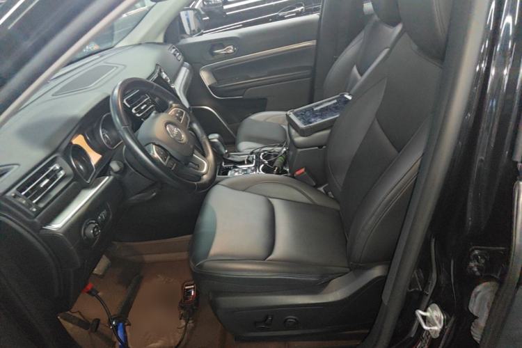 Used Jeep Grand Commander 2022 2.0T Two-Wheel Drive Luxury Version Left Front Seat
