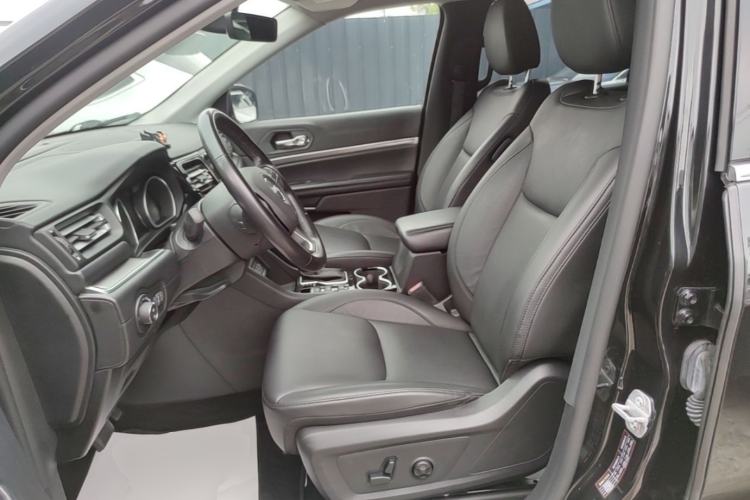 Used Jeep Grand Commander 2022 2.0T Two-Wheel Drive Luxury Version Left Front Seat