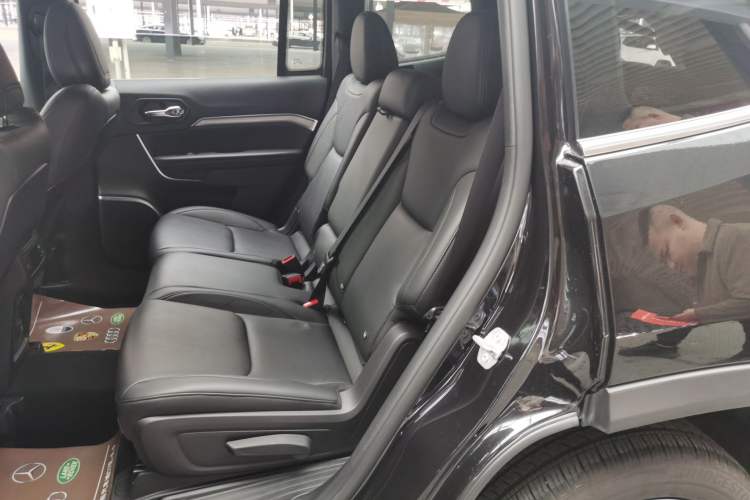 Used Jeep Grand Commander 2022 2.0T Four-Wheel Drive Luxury Edition Left Rear Seat