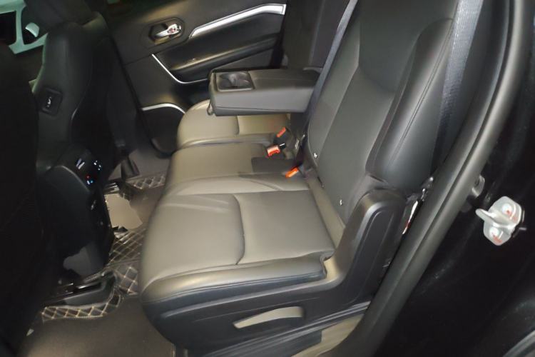 Used Jeep Grand Commander 2022 2.0T Four-Wheel Drive Luxury Edition Left Rear Seat