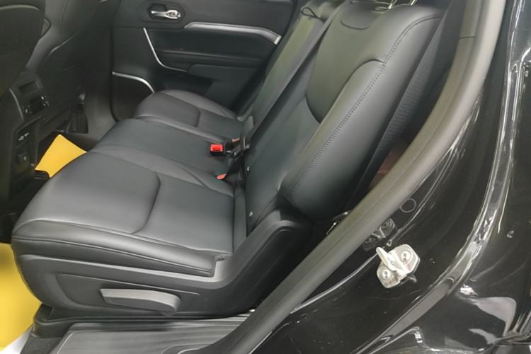 Used Jeep Grand Commander 2022 2.0T Four-Wheel Drive Luxury Edition Left Rear Seat