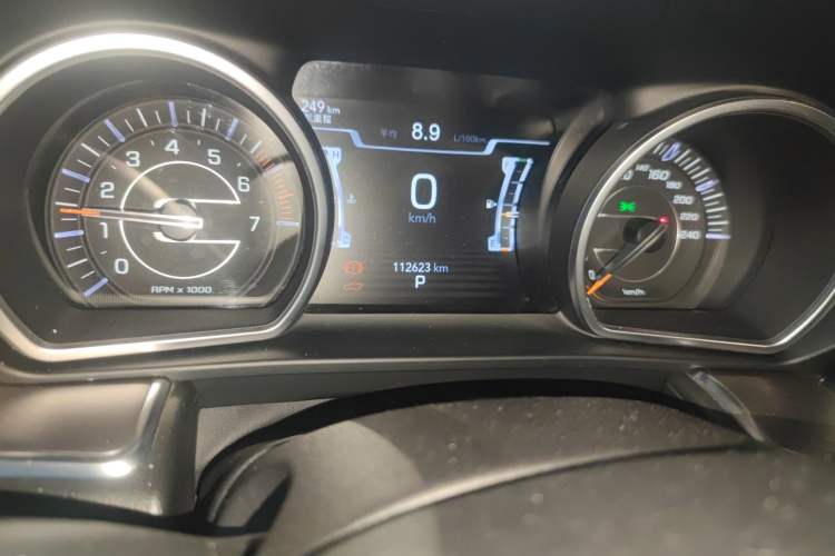 Used Jeep Grand Commander 2022 2.0T Four-Wheel Drive Luxury Edition Odometer Close Up