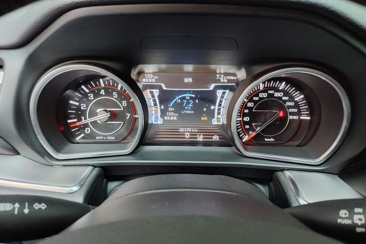 Used Jeep Grand Commander 2022 2.0T Four-Wheel Drive Luxury Edition Odometer Close Up