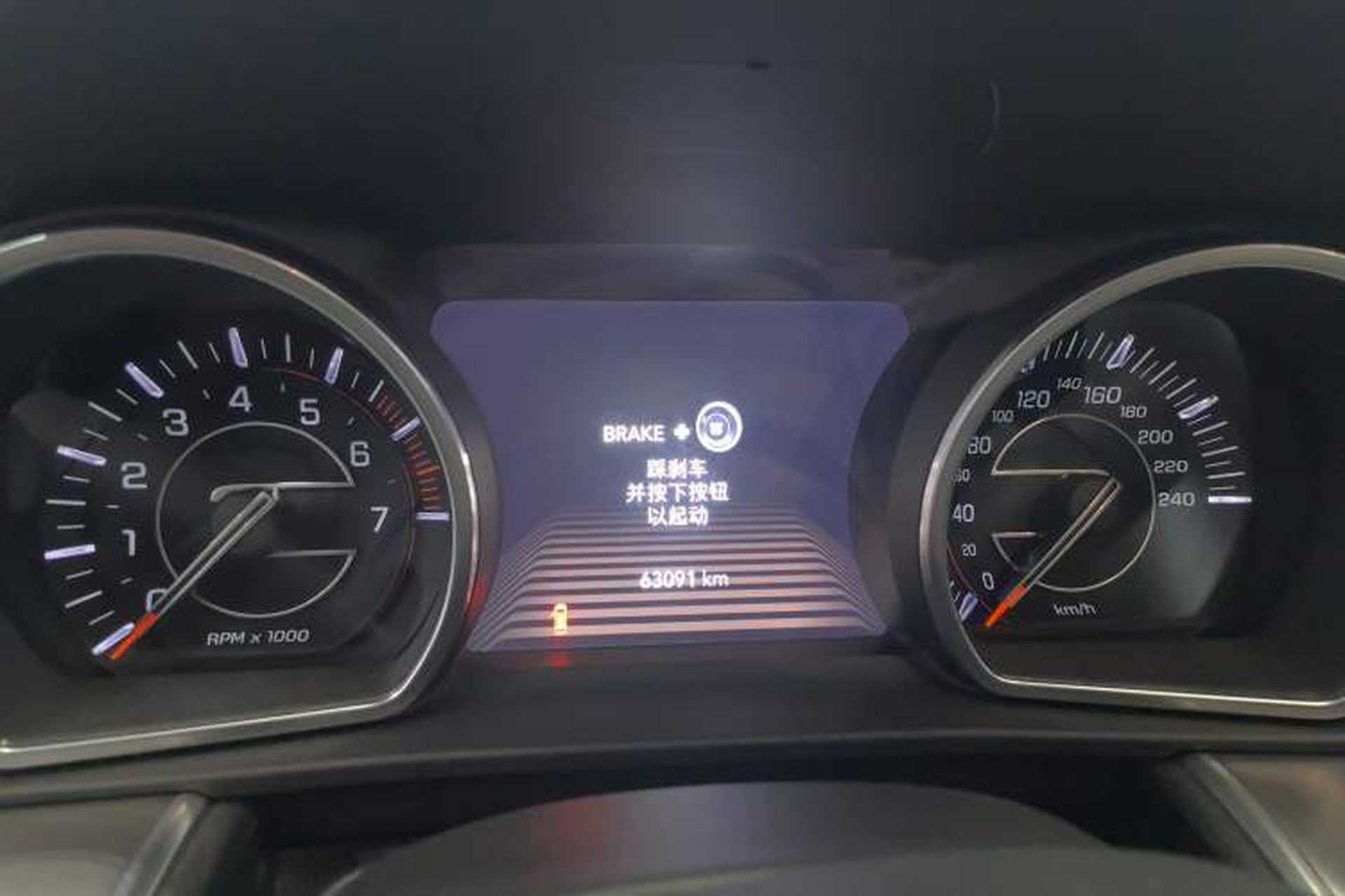 Used Jeep Grand Commander 2022 2.0T Two-Wheel Drive Luxury Version Odometer Close Up