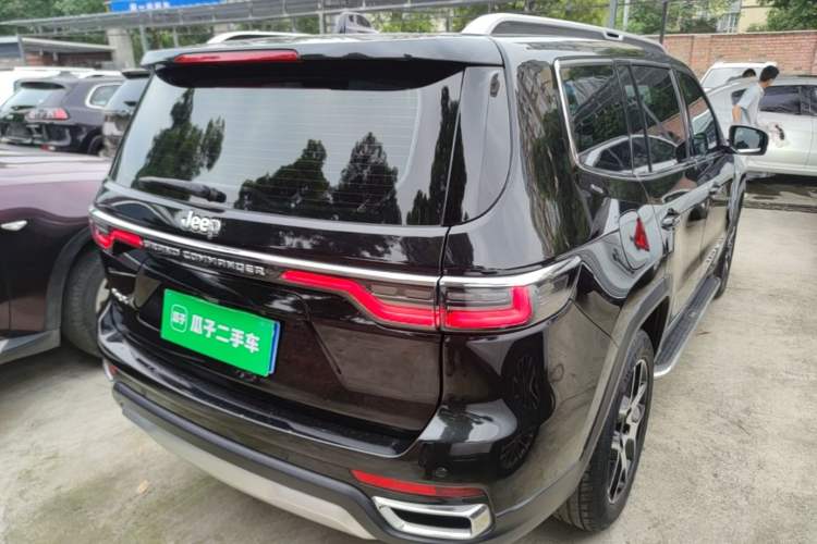 Used Jeep Grand Commander 2022 2.0T Two-Wheel Drive Luxury Version Rear Right 45 Deg