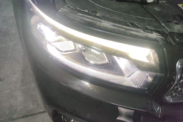 Used Jeep Grand Commander 2022 2.0T Two-Wheel Drive Elite Version Right Front Headlight
