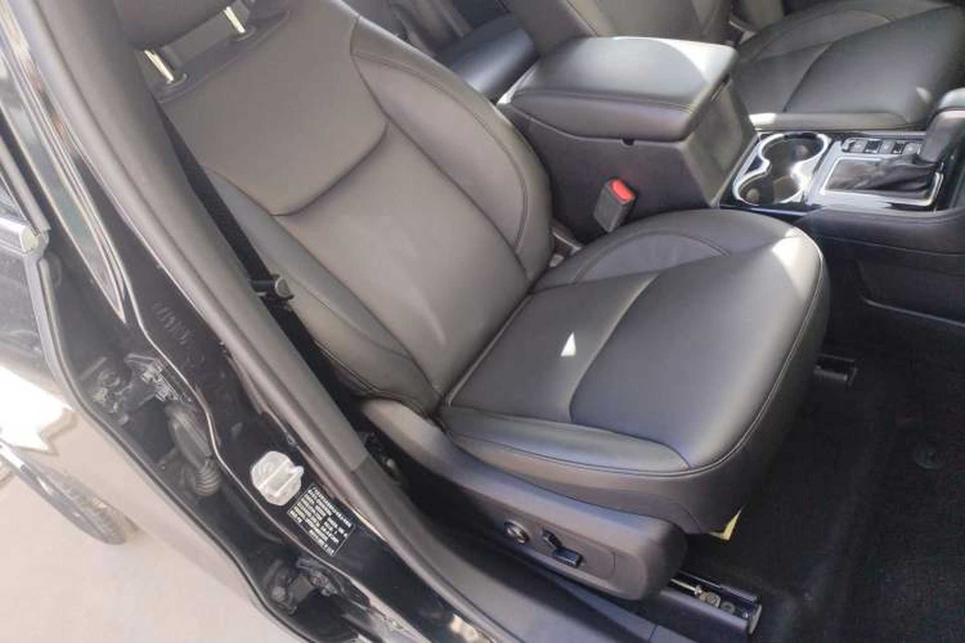 Used Jeep Grand Commander 2022 2.0T Two-Wheel Drive Luxury Version Right Front Seat