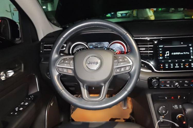 Used Jeep Grand Commander 2022 2.0T Four-Wheel Drive Luxury Edition Steering Wheel