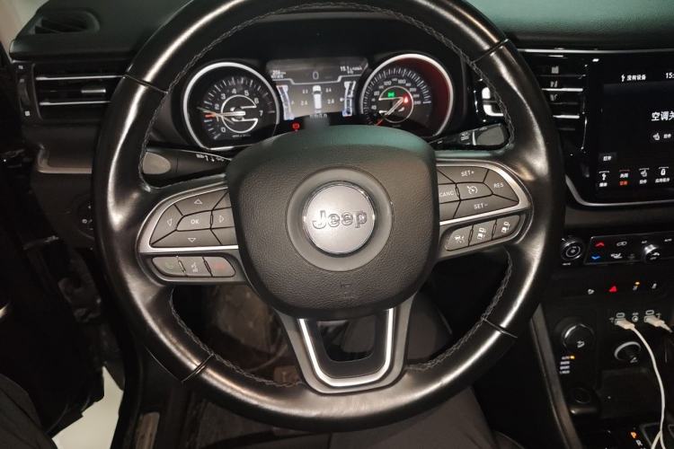 Used Jeep Grand Commander 2022 2.0T Four-Wheel Drive Luxury Edition Steering Wheel