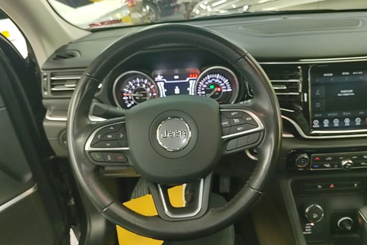 Used Jeep Grand Commander 2022 2.0T Four-Wheel Drive Luxury Edition Steering Wheel