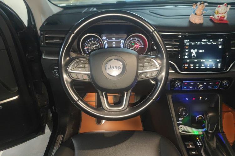 Used Jeep Grand Commander 2022 2.0T Four-Wheel Drive Luxury Edition Steering Wheel