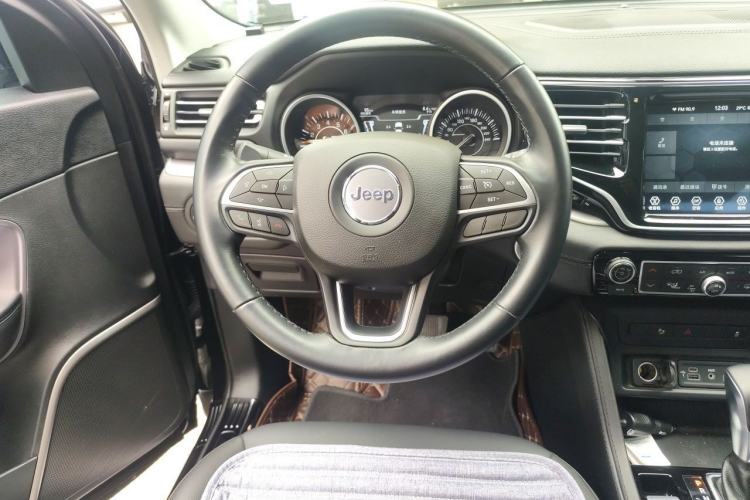 Used Jeep Grand Commander 2022 2.0T Two-Wheel Drive Elite Version Steering Wheel