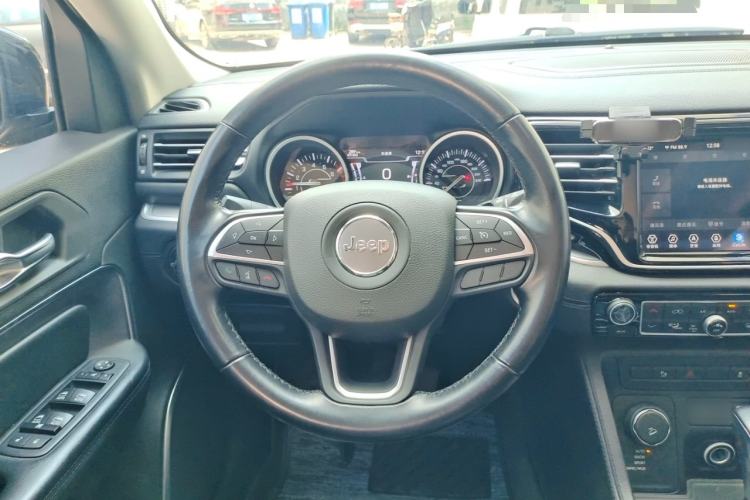 Used Jeep Grand Commander 2022 2.0T Four-Wheel Drive Luxury Edition Steering Wheel