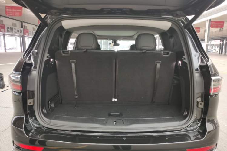 Used Jeep Grand Commander 2022 2.0T Four-Wheel Drive Luxury Edition Trunk