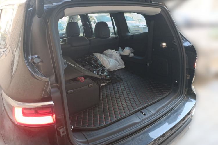 Used Jeep Grand Commander 2022 2.0T Four-Wheel Drive Luxury Edition Trunk