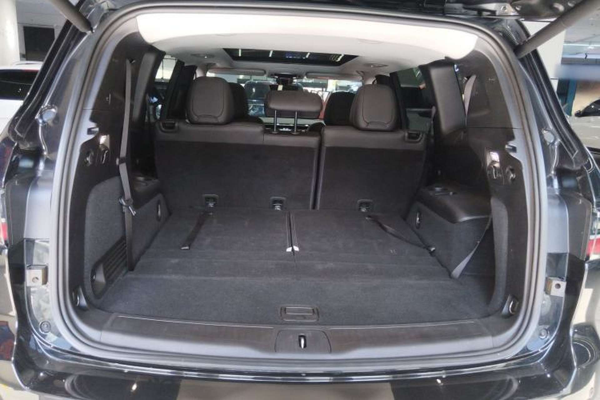 Used Jeep Grand Commander 2022 2.0T Two-Wheel Drive Luxury Version Trunk