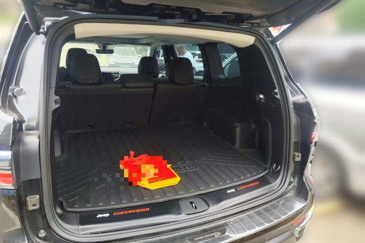 Used Jeep Grand Commander 2022 2.0T Two-Wheel Drive Elite Version Trunk