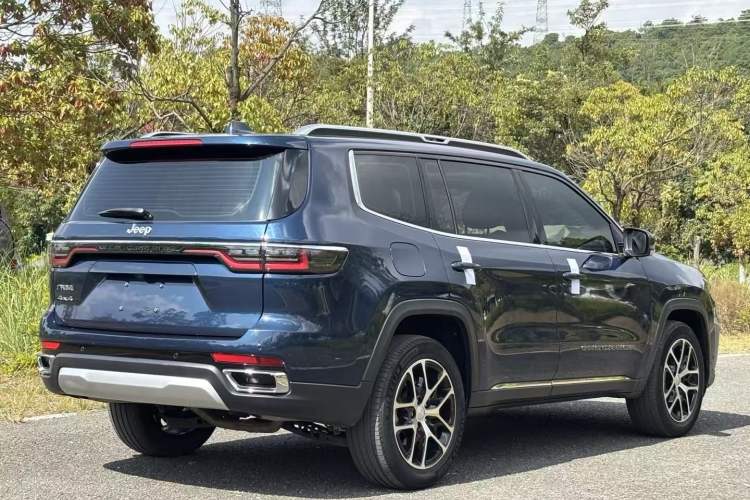 Used Jeep Grand Commander 2022 2.0T Four-Wheel Drive Luxury Edition Exterior 10