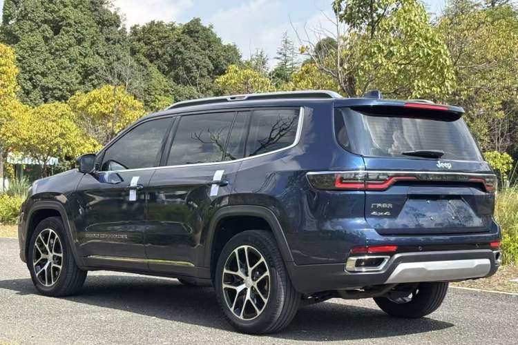 Used Jeep Grand Commander 2022 2.0T Four-Wheel Drive Luxury Edition Exterior 12