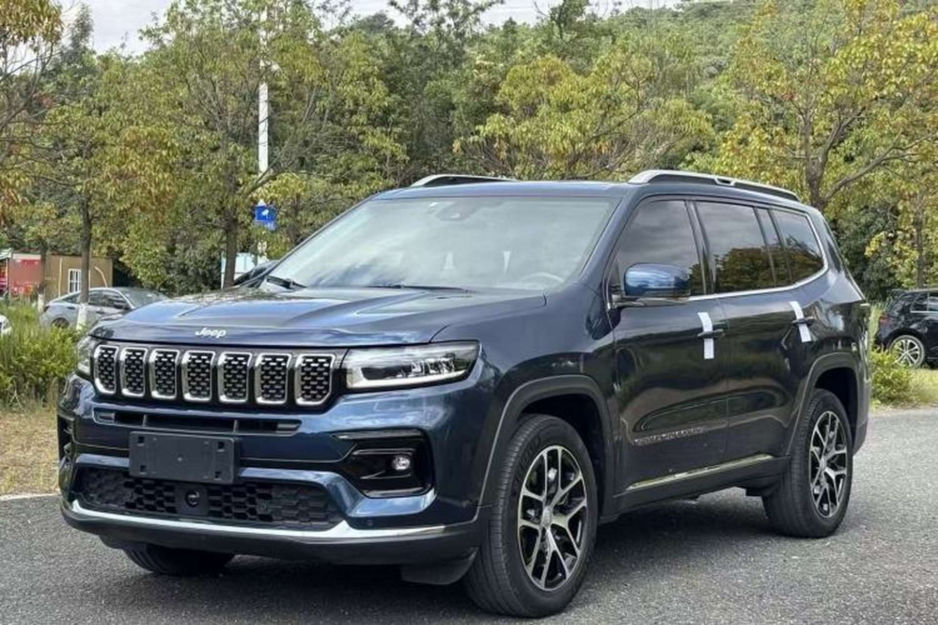 Used Jeep Grand Commander 2022 2.0T Four-Wheel Drive Luxury Edition Front Left 45 Deg