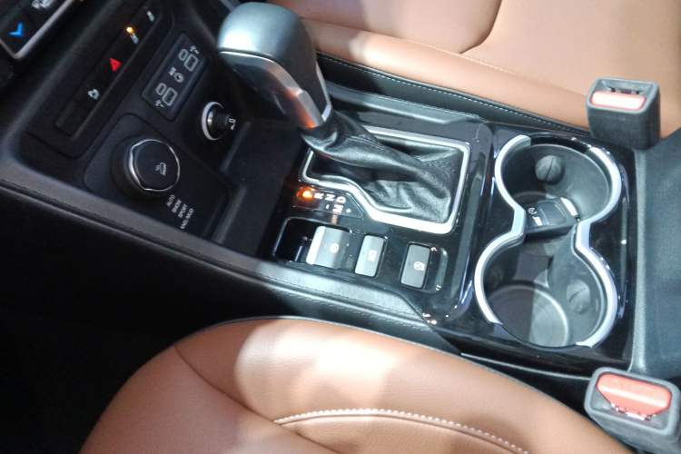 Used Jeep Grand Commander 2022 2.0T Four-Wheel Drive Luxury Edition Gear Lever