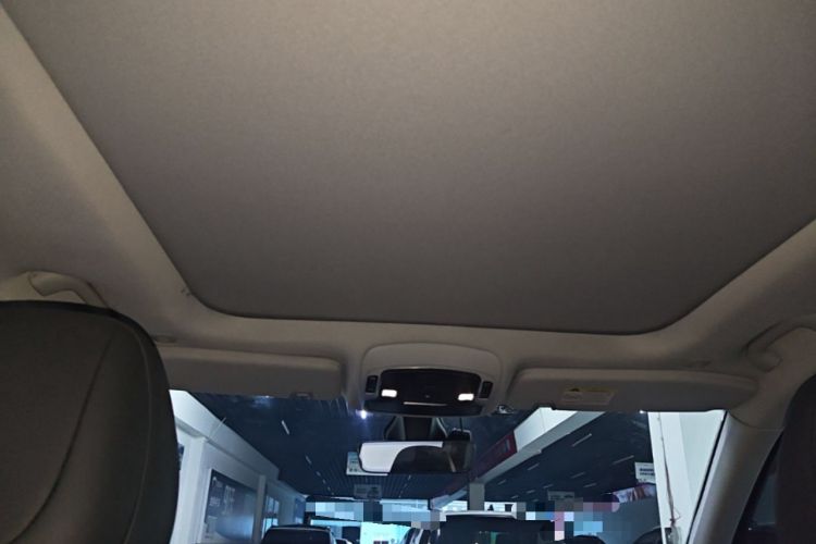Used Jeep Grand Commander 2022 2.0T Two-Wheel Drive Elite Version Headliner
