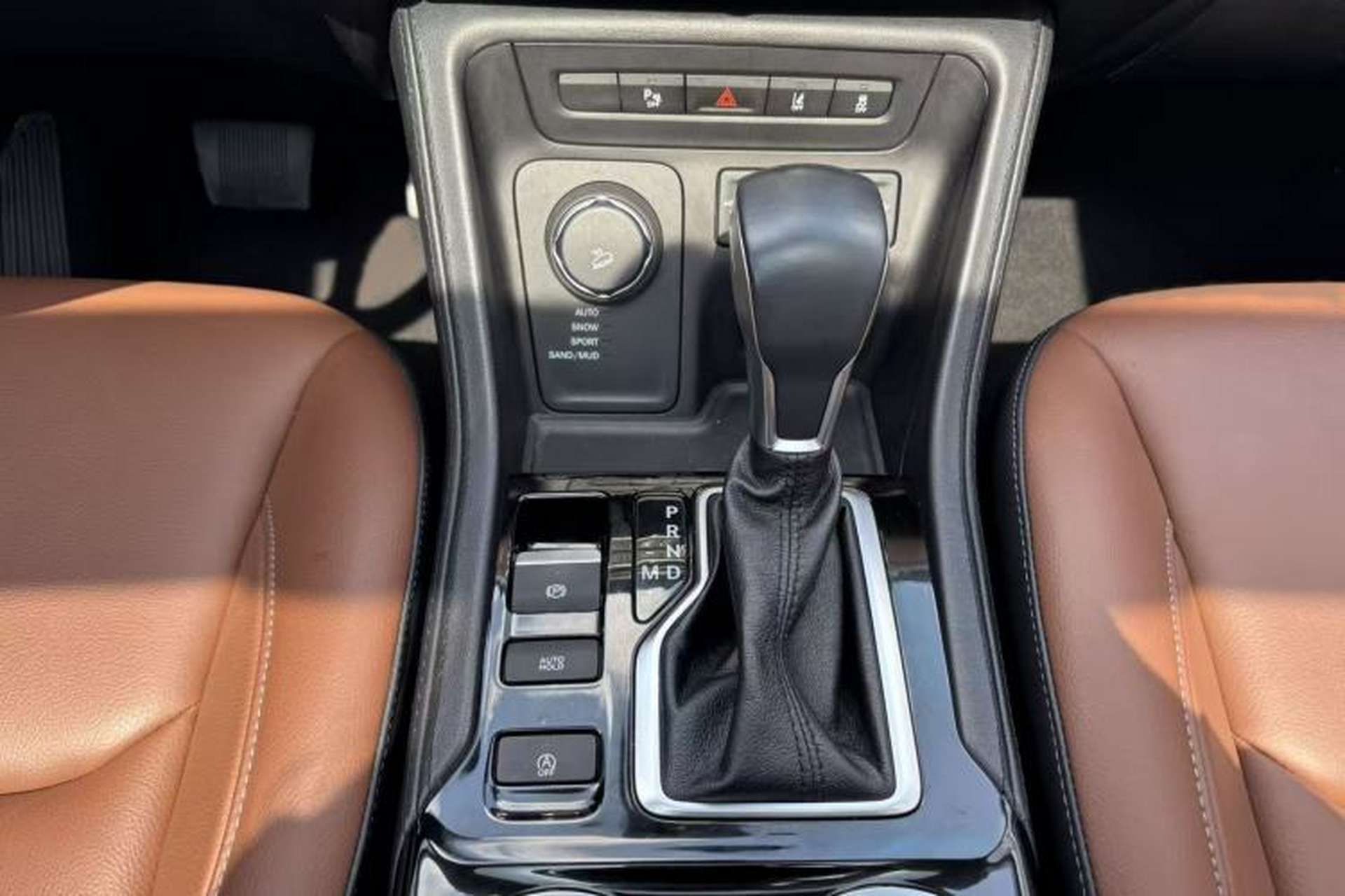 Used Jeep Grand Commander 2022 2.0T Four-Wheel Drive Luxury Edition Interior 11