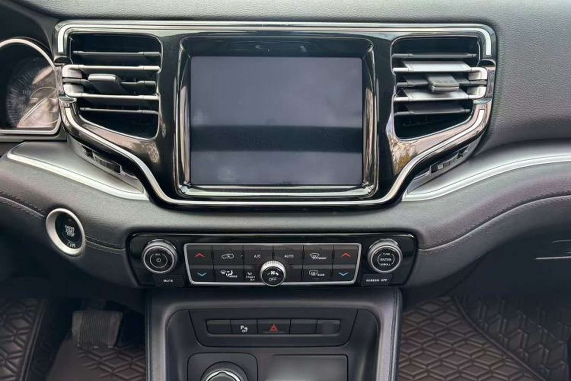 Used Jeep Grand Commander 2022 2.0T Four-Wheel Drive Luxury Edition Interior 15
