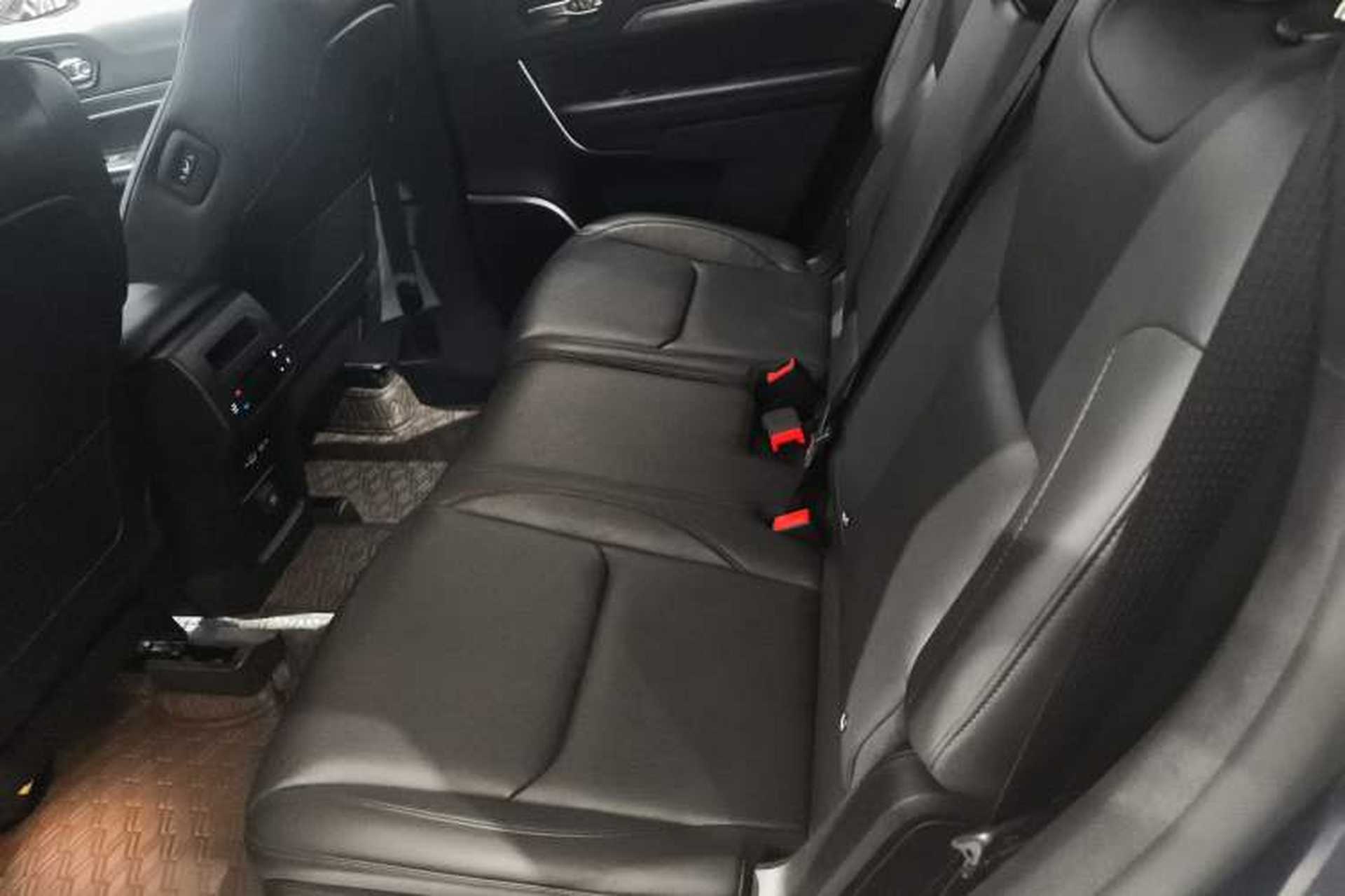 Used Jeep Grand Commander 2022 2.0T Four-Wheel Drive Luxury Edition Interior 4