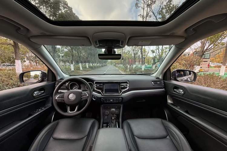 Used Jeep Grand Commander 2022 2.0T Four-Wheel Drive Luxury Edition Interior 6