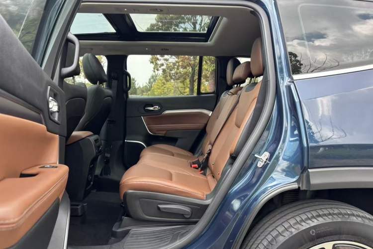 Used Jeep Grand Commander 2022 2.0T Four-Wheel Drive Luxury Edition Interior 6