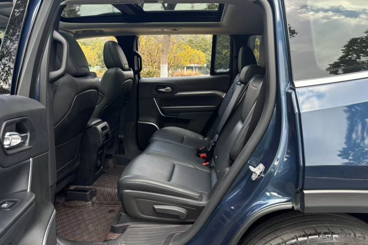 Used Jeep Grand Commander 2022 2.0T Four-Wheel Drive Luxury Edition Interior 7