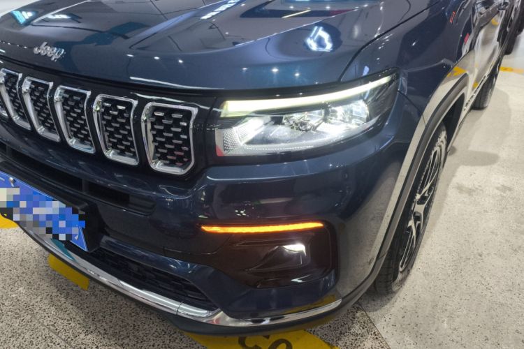 Used Jeep Grand Commander 2022 2.0T Four-Wheel Drive Luxury Edition Left Front Headlight
