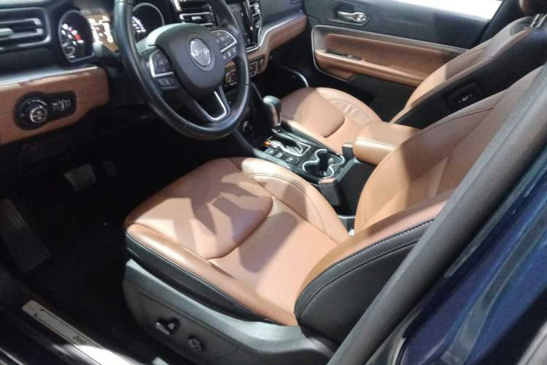 Used Jeep Grand Commander 2022 2.0T Four-Wheel Drive Luxury Edition Left Front Seat
