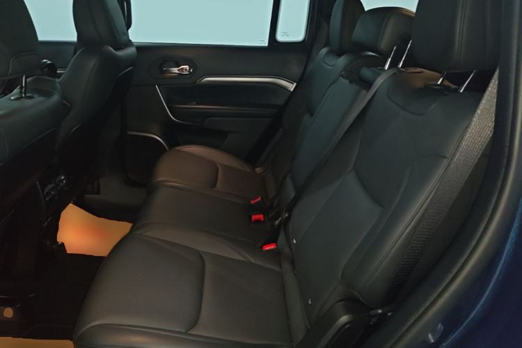 Used Jeep Grand Commander 2022 2.0T Two-Wheel Drive Elite Version Left Rear Seat