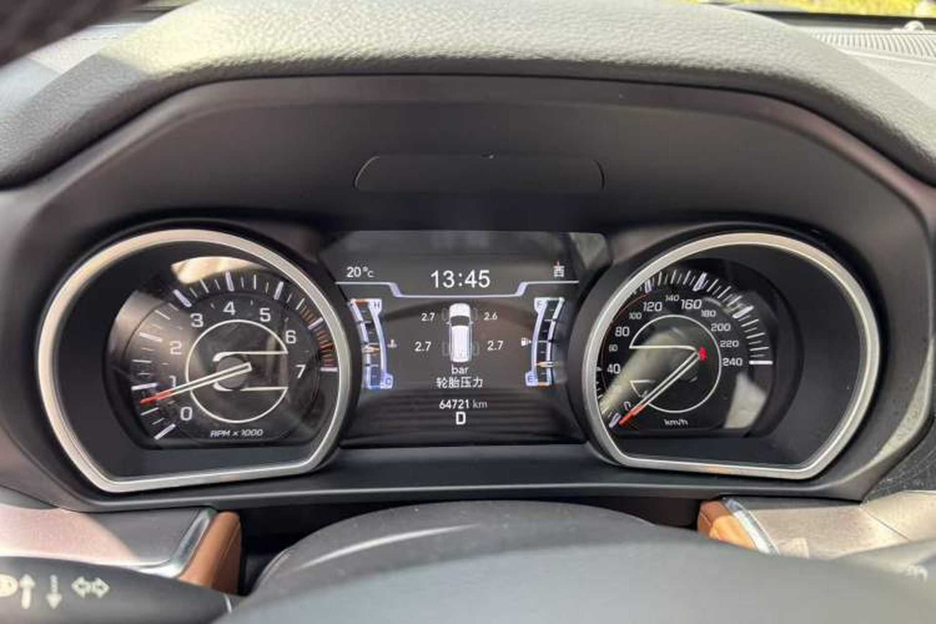 Used Jeep Grand Commander 2022 2.0T Four-Wheel Drive Luxury Edition Odometer Close Up