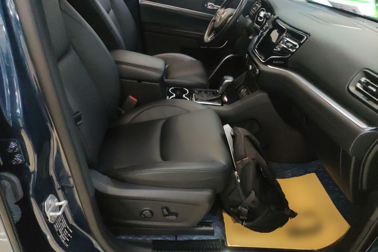 Used Jeep Grand Commander 2022 2.0T Two-Wheel Drive Luxury Version Right Front Seat