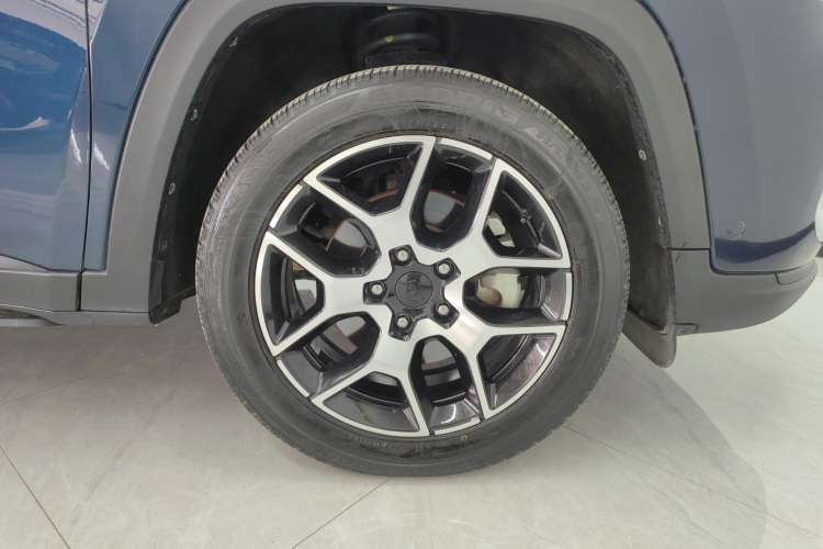Used Jeep Grand Commander 2022 2.0T Two-Wheel Drive Elite Version Right Rear Wheel Hub
