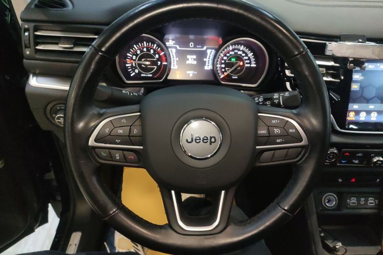 Used Jeep Grand Commander 2022 2.0T Two-Wheel Drive Luxury Version Steering Wheel