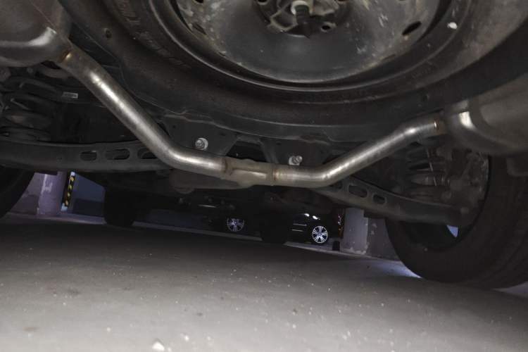 Used Jeep Grand Commander 2022 2.0T Two-Wheel Drive Elite Version Chassis Rear
