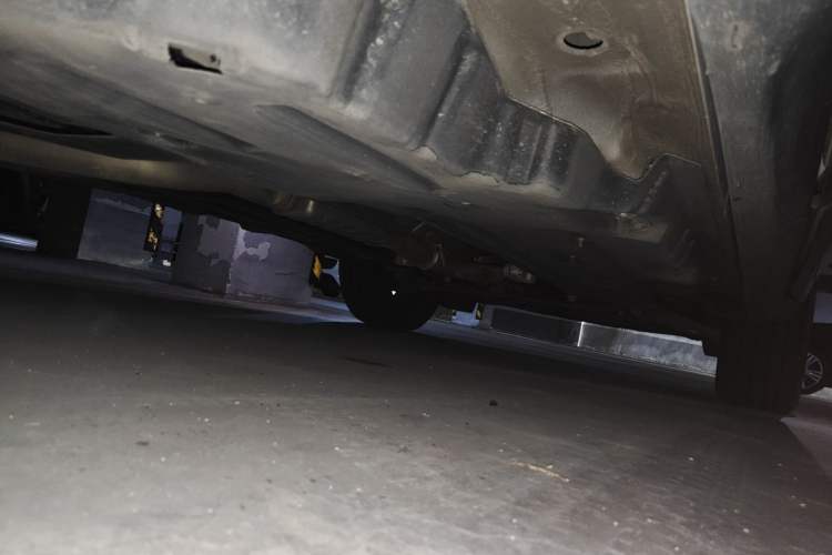Used Jeep Grand Commander 2022 2.0T Two-Wheel Drive Elite Version Chassis Rear Right