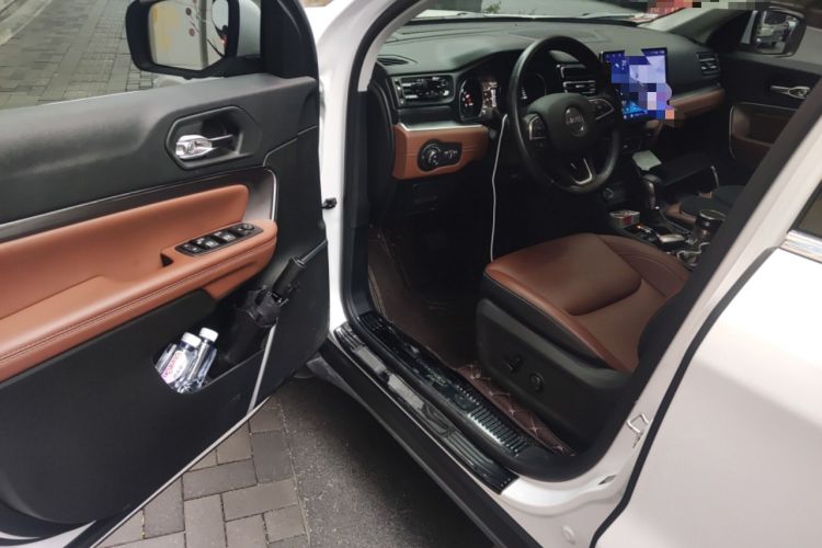 Used Jeep Grand Commander 2022 2.0T Two-Wheel Drive Luxury Version Driver Seat
