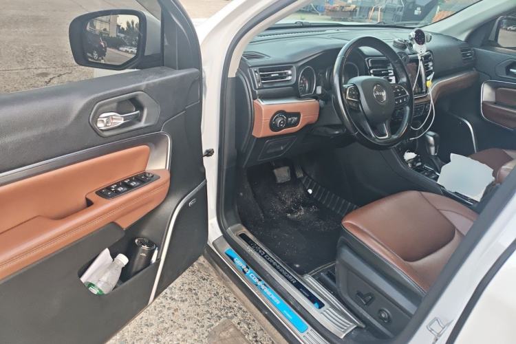 Used Jeep Grand Commander 2022 2.0T Four-Wheel Drive Luxury Edition Driver Seat
