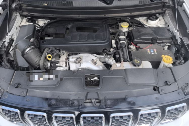 Used Jeep Grand Commander 2022 2.0T Four-Wheel Drive Luxury Edition Engine Bay