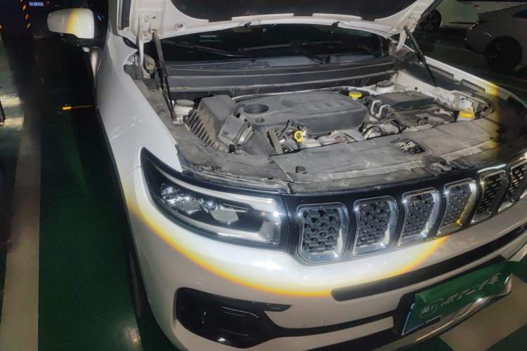 Used Jeep Grand Commander 2022 2.0T Four-Wheel Drive Luxury Edition Engine Bay Right