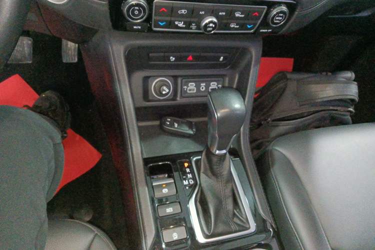 Used Jeep Grand Commander 2022 2.0T Two-Wheel Drive Luxury Version Gear Lever